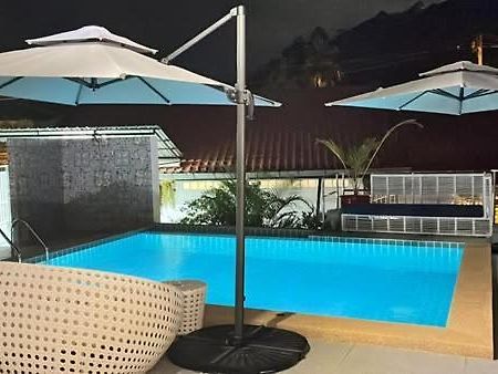 Elephant Sports Bar And Accommodation Phuket Exterior photo